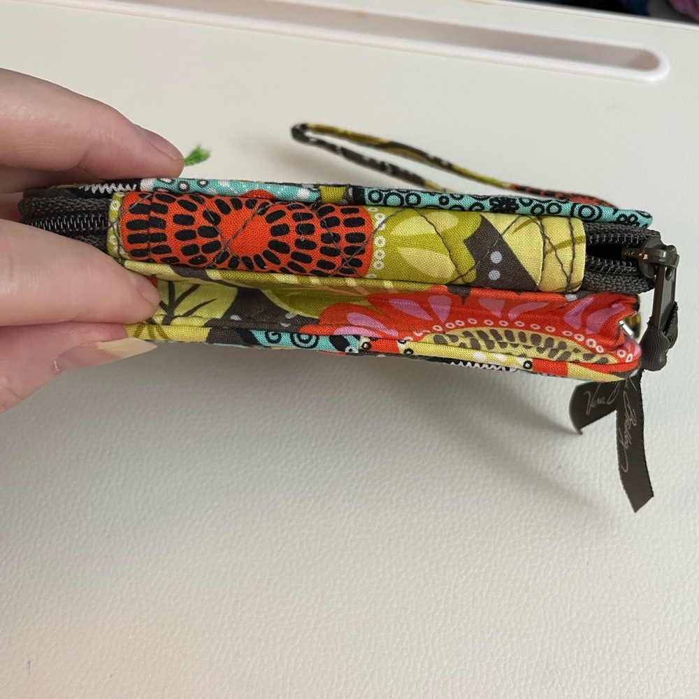 NWT Vera Bradley wristlet - Picture 8 of 9